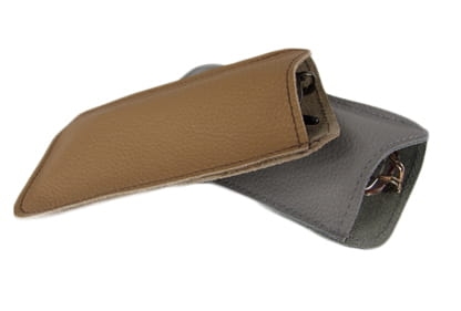 skórzane etui na okulary E1003 - brązowy i szary