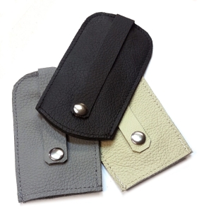 Skórzane etui na klucze wygodne i poręczne